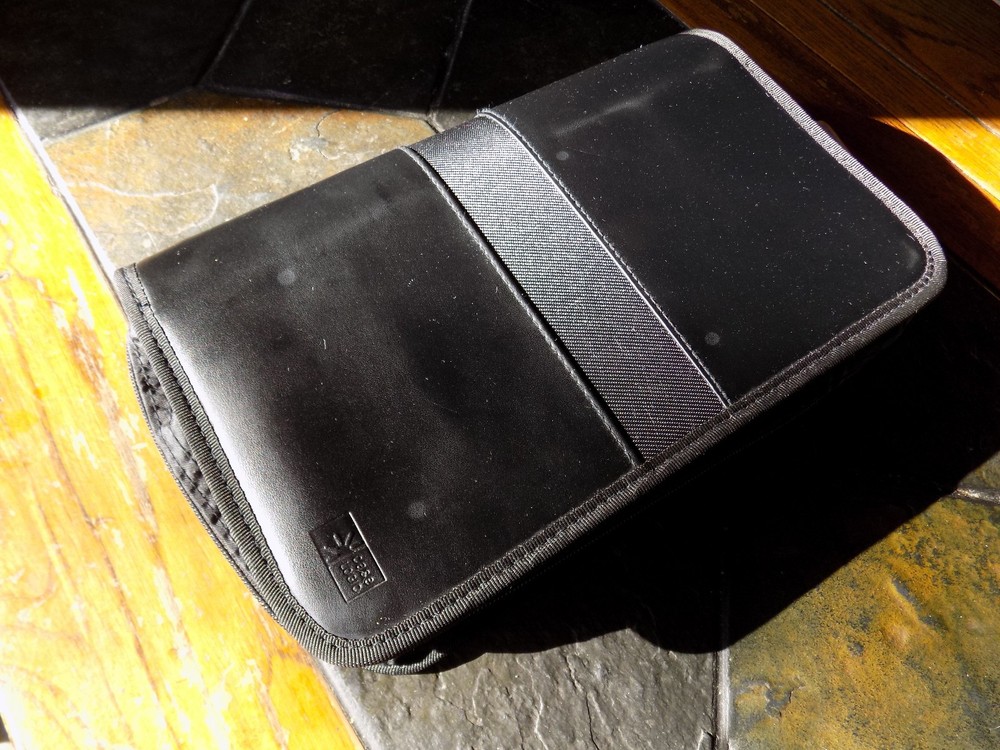 NOS Case Logic 112 CD / DVD Storage Folder Case - EKW112 Black