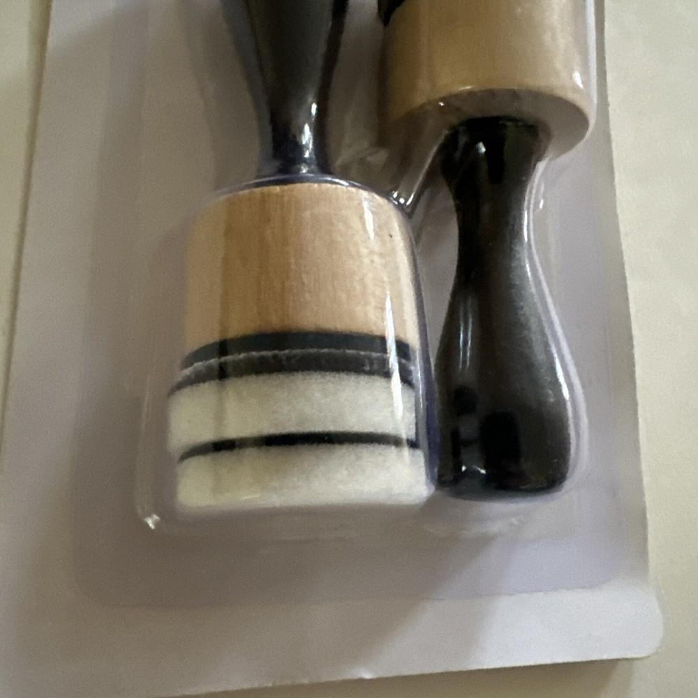 ink blending tool. 2 Mini Applicators, 4 Round Foams