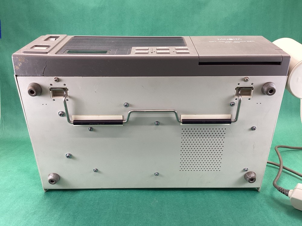 Minolta CA-100 CA100 CRT Color Analyzer with probe - POWERS ON - UNTESTED