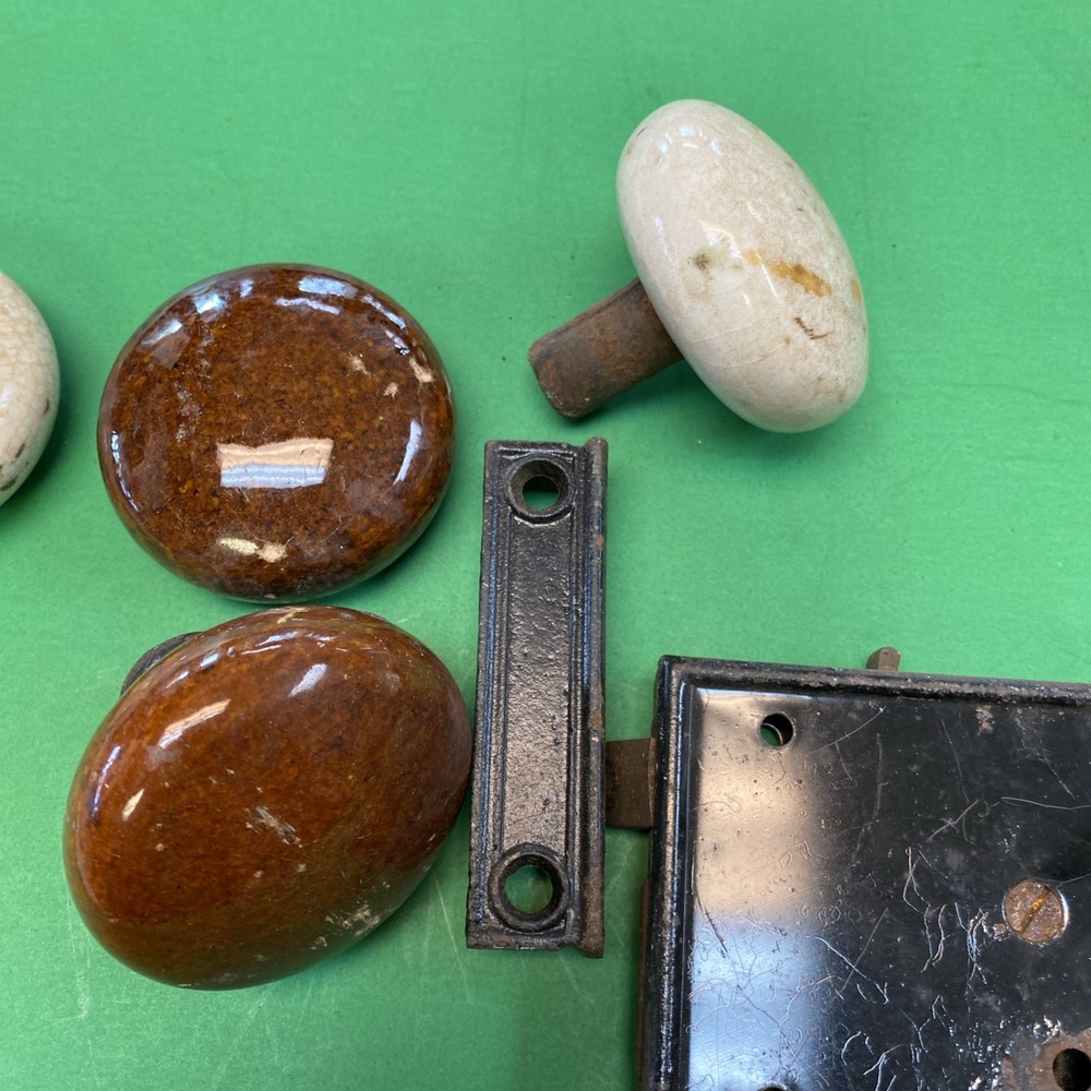 1800’s ORIGINAL EXTERIOR Surface Mount Door Lock With 4 Porcelain Knobs
