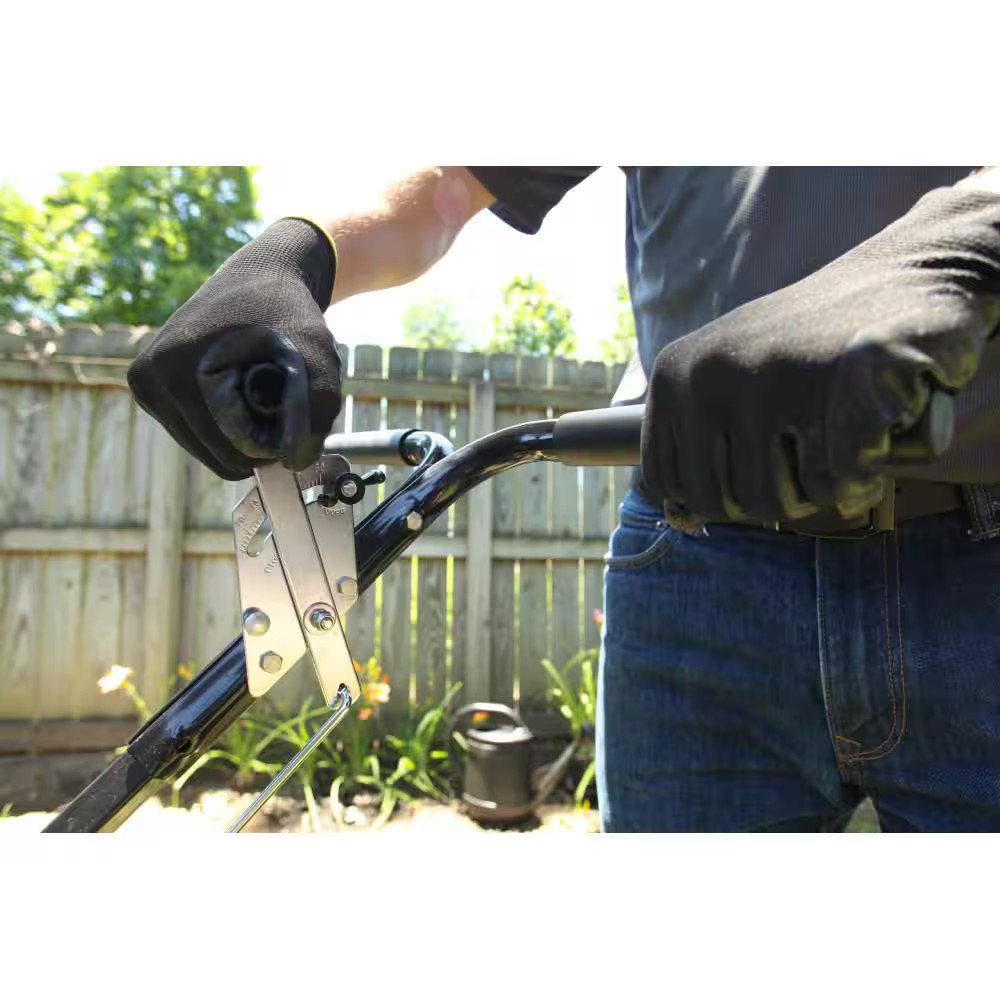 50 Lb. Capacity Push Broadcast Spreader