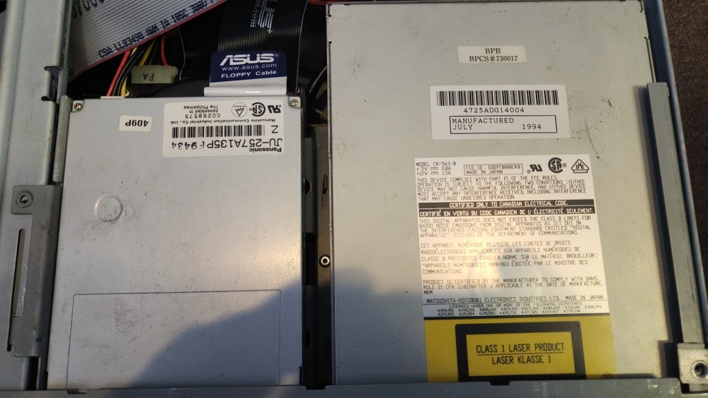 PACKARD BELL LEGEND 20CD VINTAGE COMPUTER READ DESCRIPTION