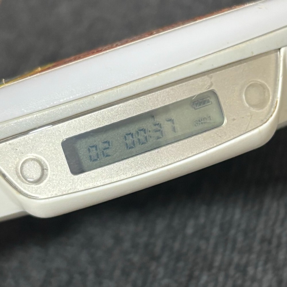 SONY CD WALKMAN D-EJ002 Portable CD Player White Main Unit Tested Used