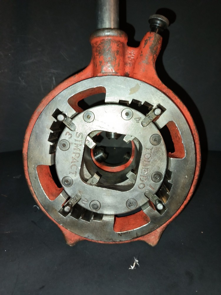 Toledo 1" - 2" Ratcheting Threader #8832 w/12" Handle