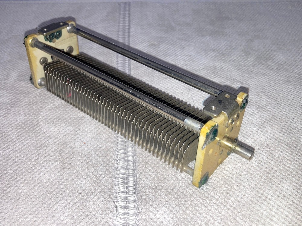 490 pf Max Variable Capacitor for Tuner or Receiver  Project - Ham Radio