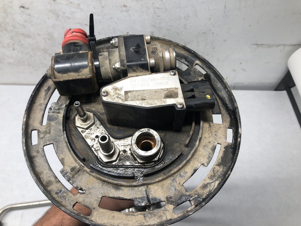 Freightliner CASCADIA DEF Sensor - Used | P/N 0430798000