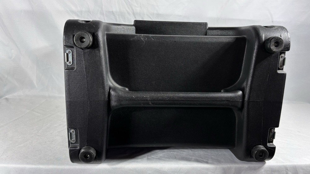 SKB 4U Shock Mount Rack. 20”Deep. 28x28x16”.