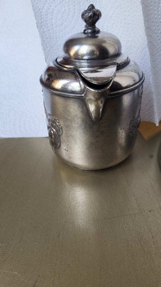 Pairpoint Silver Plate Fruit Engraved Creamer. 1S