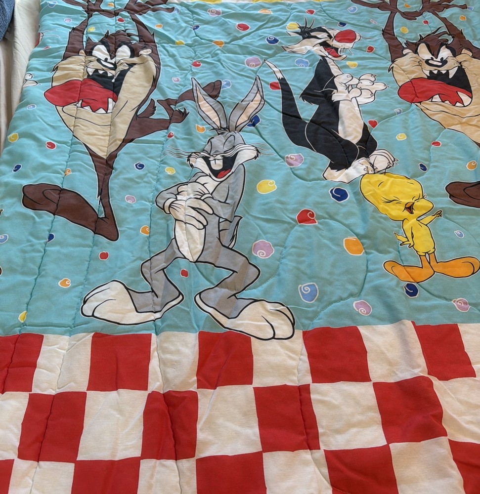 VTG Looney Tunes Twin Comforter