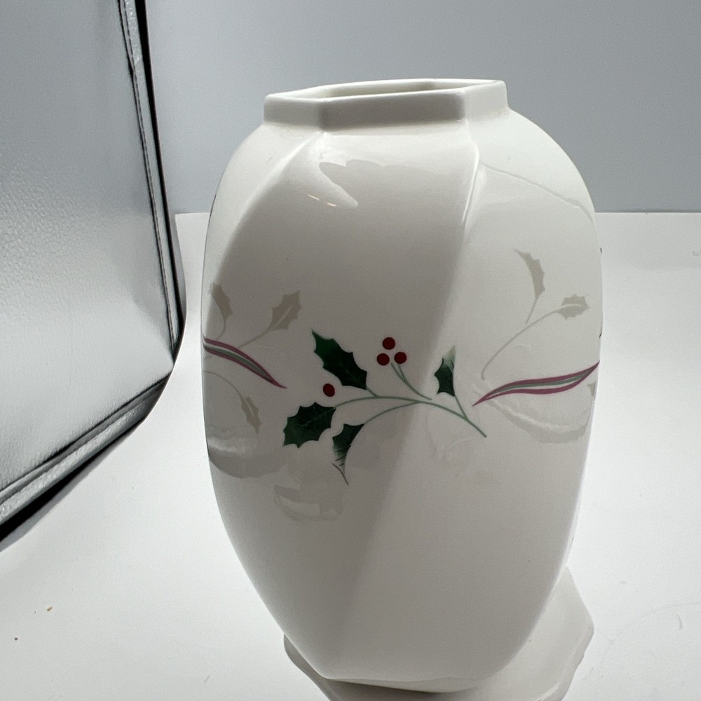 Christopher Stuart Holiday Splendor vase