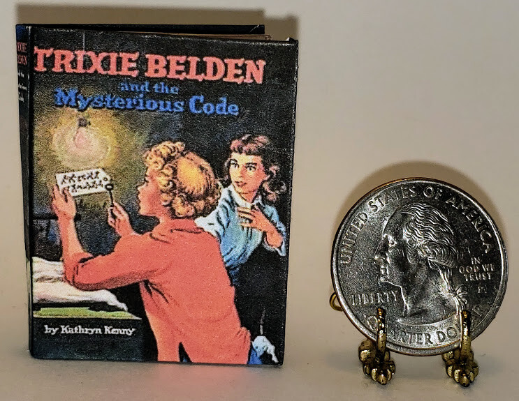 1:6 SCALE MINIATURE BOOK MYSTERIOUS CODE TRIXIE BELDEN PLAYSCALE