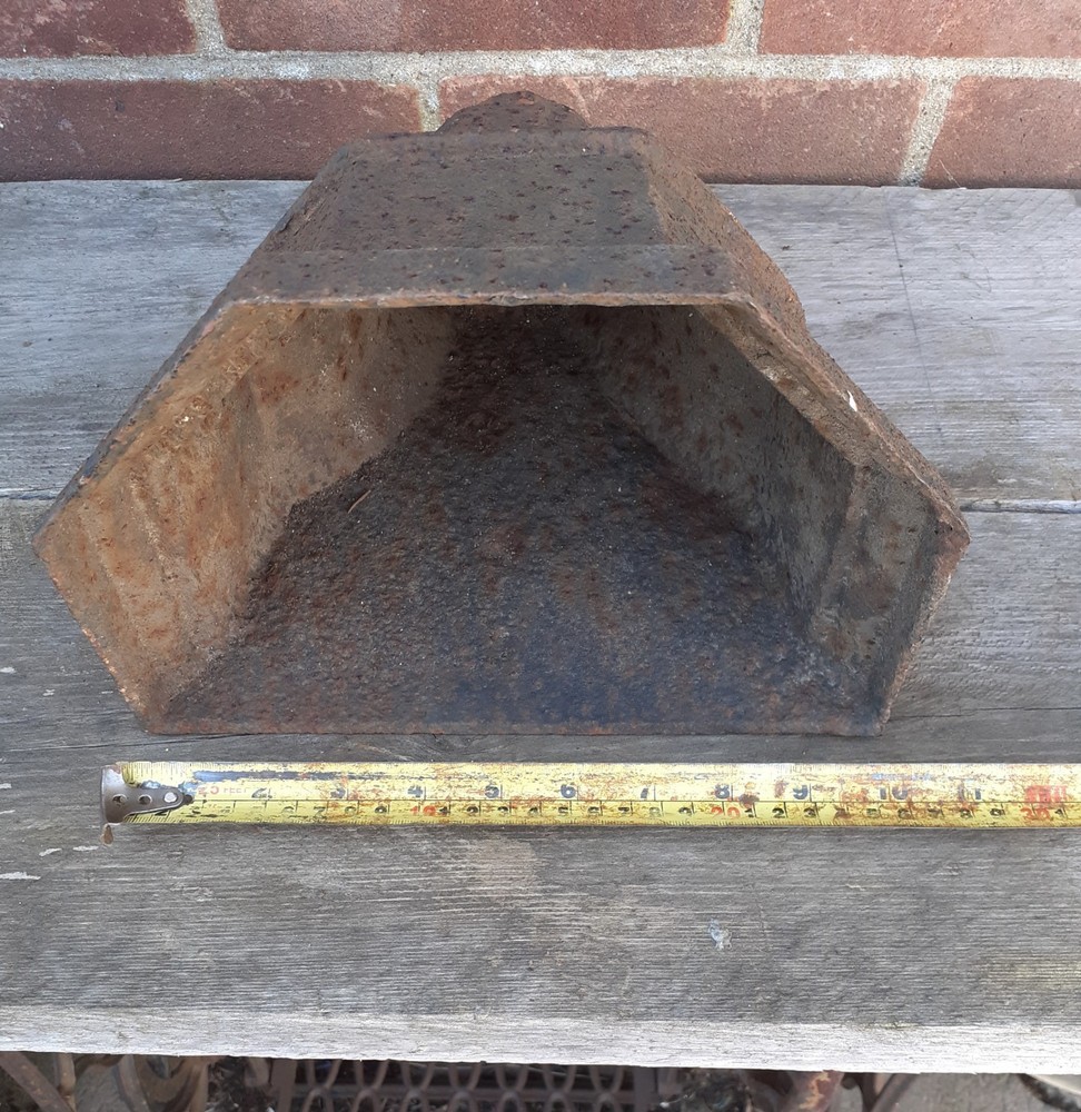 CAST IRON RAIN HOPPER,GARDEN/FEATURE/PLANTER(W)
