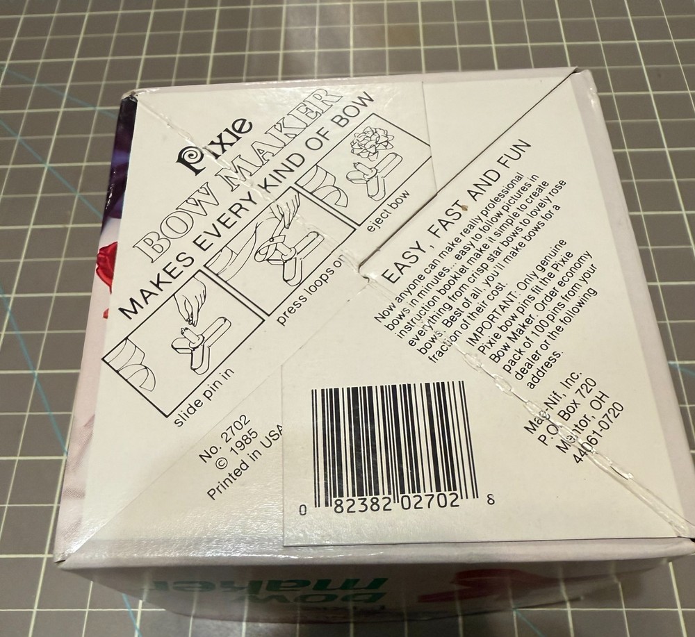 Vintage 1985 Pixie Bow Maker 22 Pins Instruction Book Model 2702