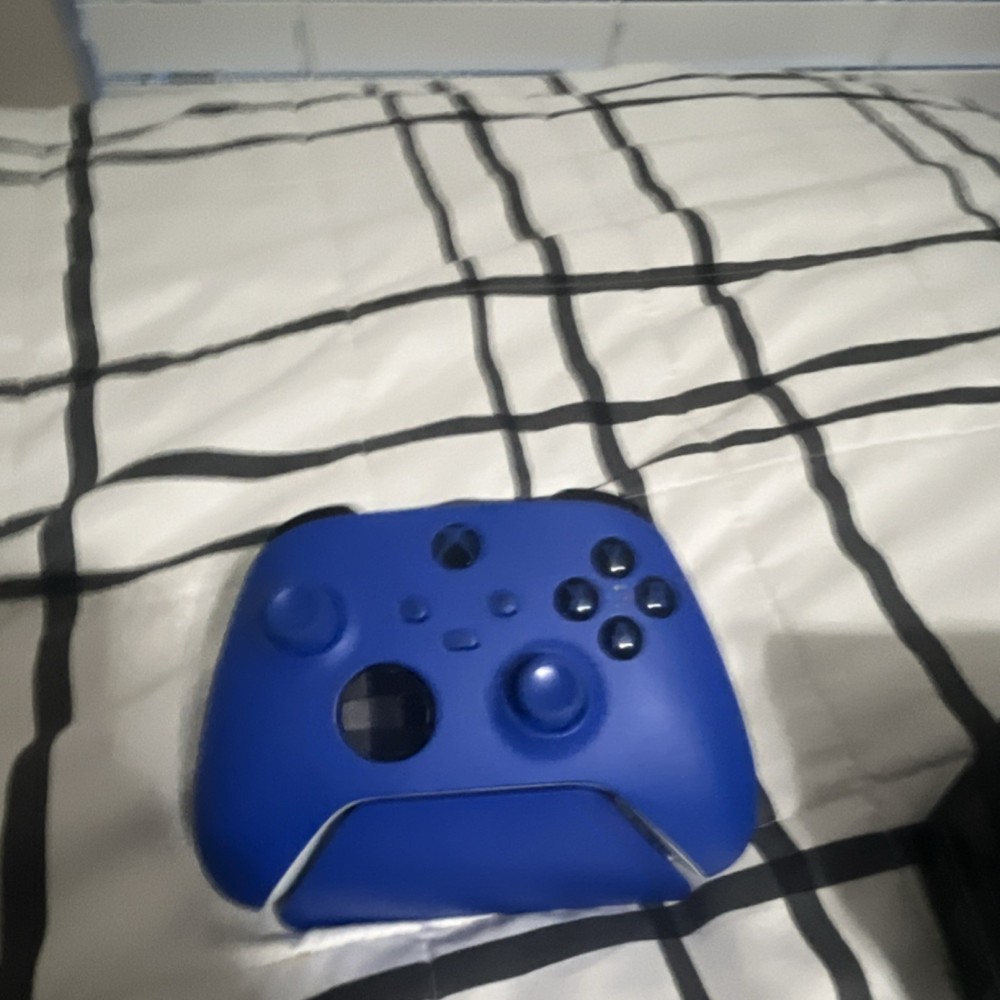 Xbox Controller with Universal Quick Charging Stand Bundle