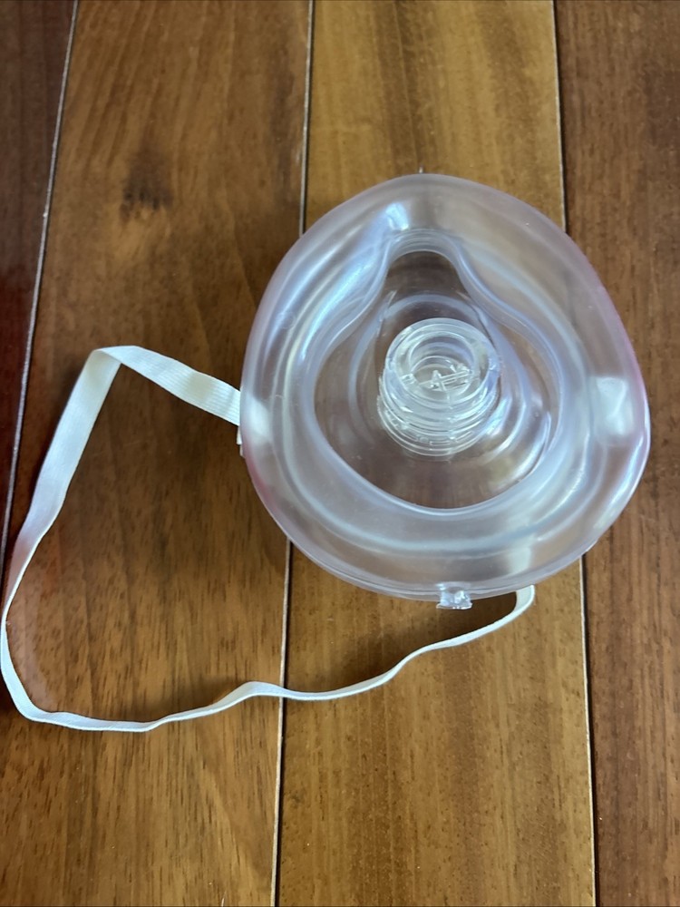 CPR Mask With Pouch
