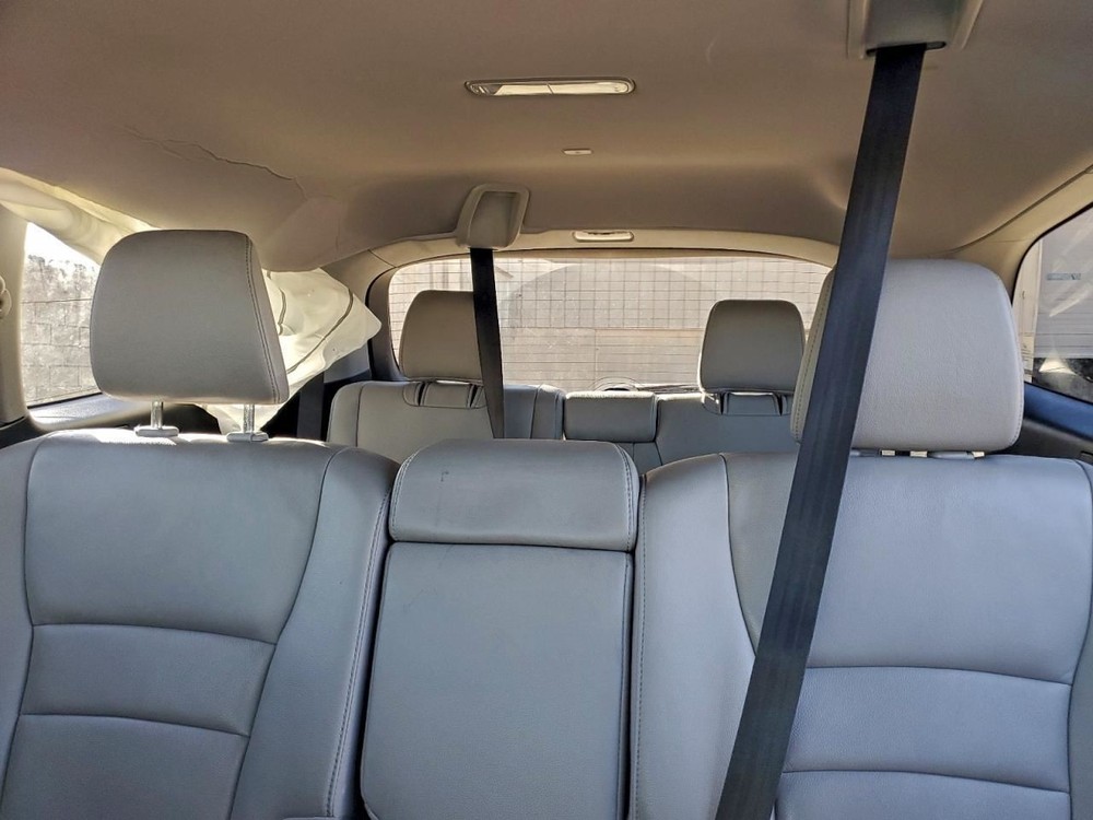 PILOT 2016 Glove Box 4993774