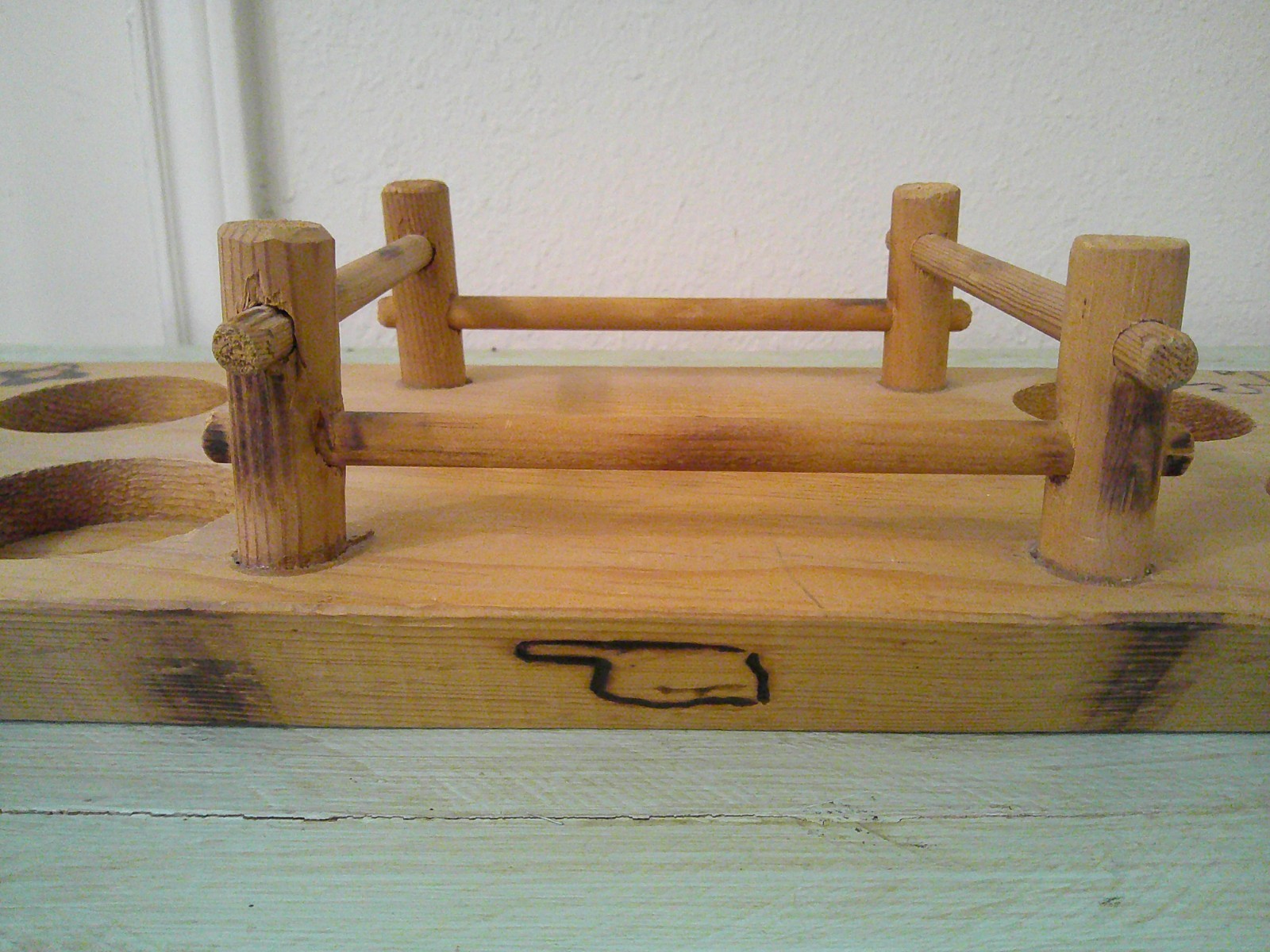 VINTAGE KNOX OIL ACEE FAMOUS OKLAHOMA INDIANS PITCHER/TUMBLER WOOD TRAY