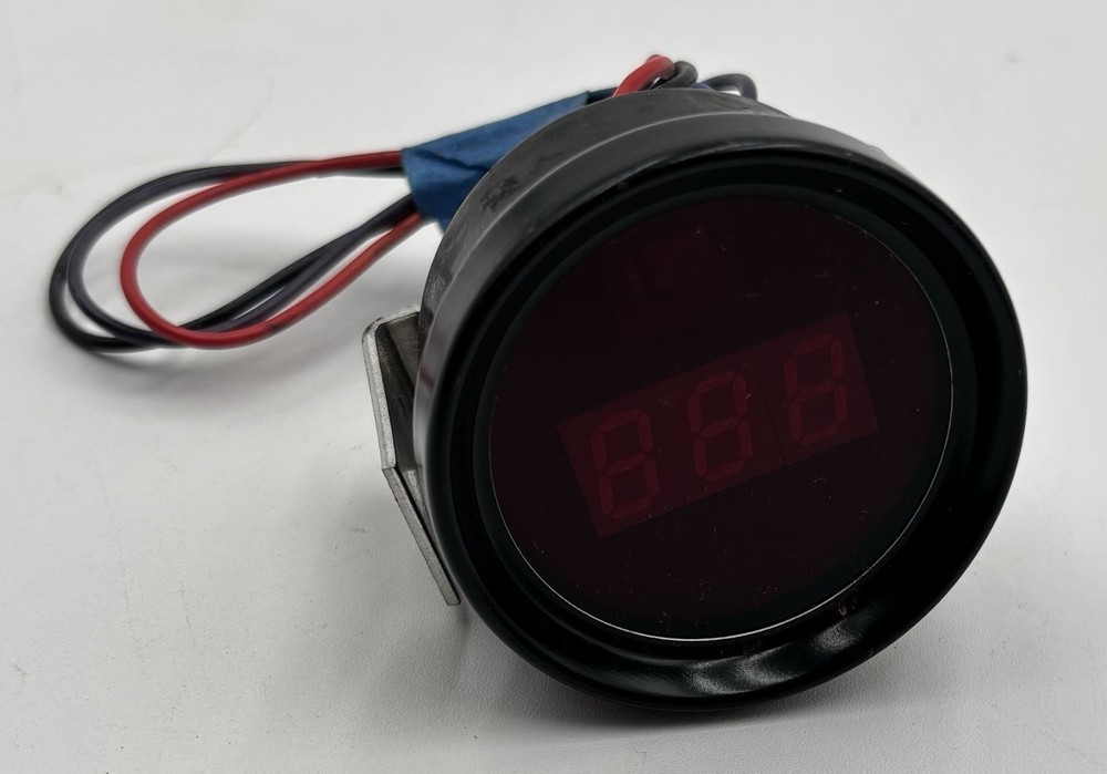 Bundle of Vintage Vehicle Electronics