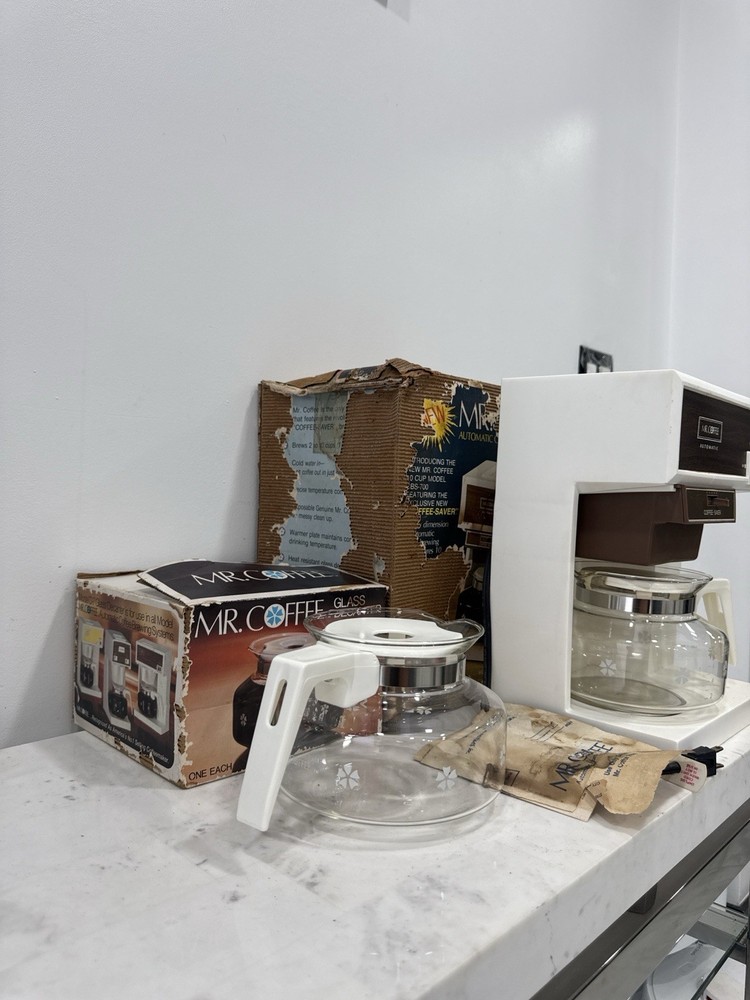 Vintage Mr Coffee Automatic Coffee Maker Set CBS-700 w/ Extra Decanter Boxes Ret