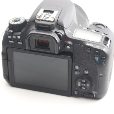 Canon EOS 9000D Double Zoom Kit