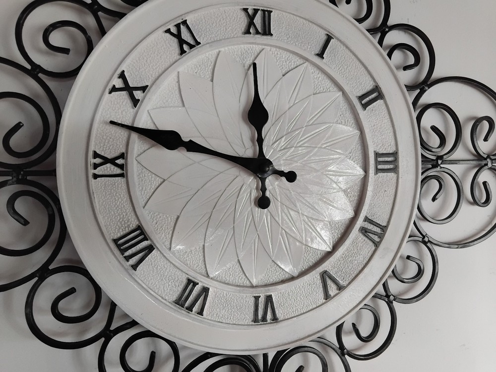 WALL CLOCK - 55x55cmm clock diameter 30cm