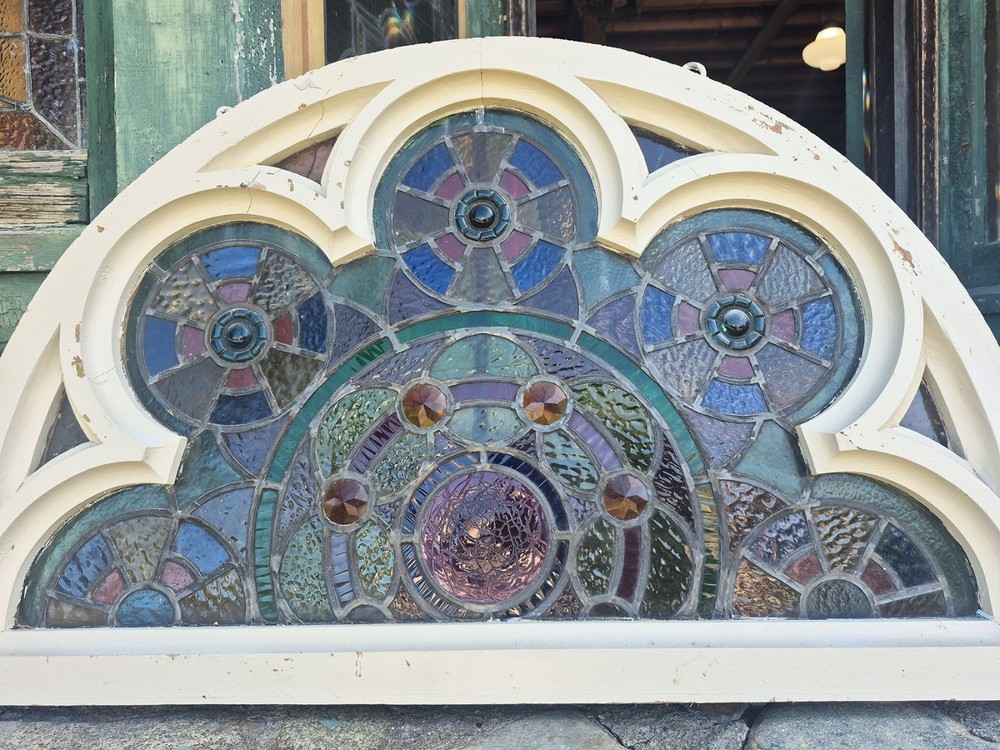 VICTORIAN STAINED GLASS ARCH WINDOW GOTHIC FRAME (1)