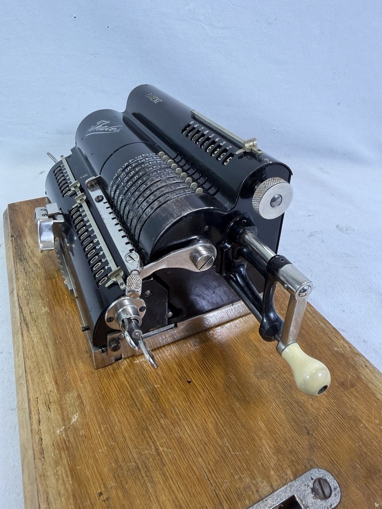 Rare THALES Mechanical Calculator - VERY GOOD CONDITION