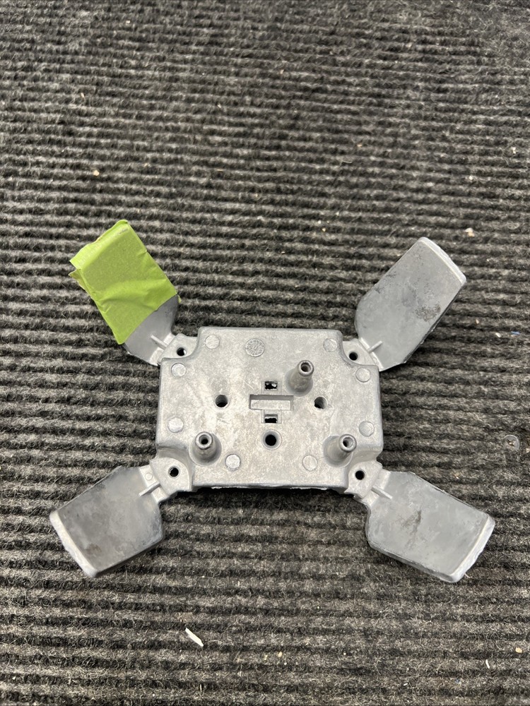 New Flyer Upper Mirror Mount 6314621