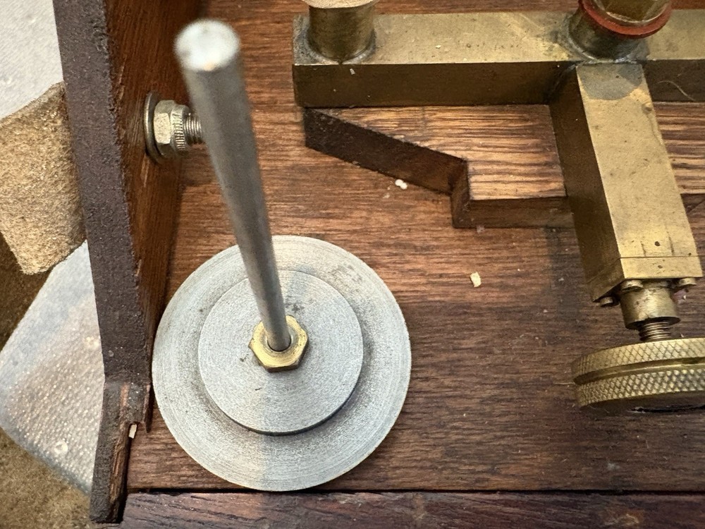 vintage deadweight tester