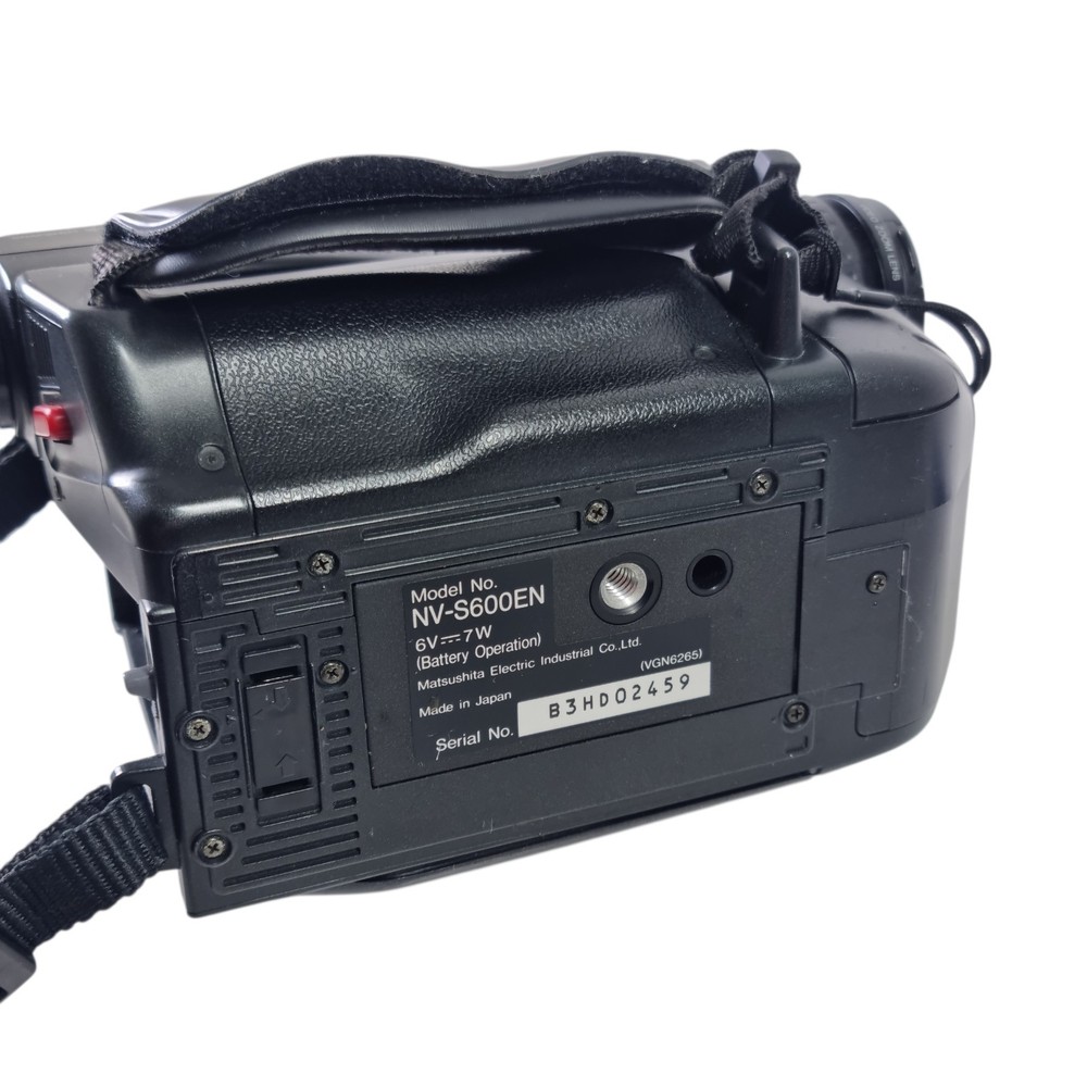 Panasonic NV-S600 VHS-C Palmcorder Camera Black Untested