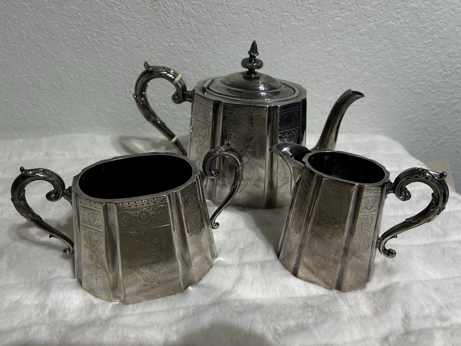 Vintage Walker & Hall Silver Plated 3-Piece Tea Set Teapot Milk Jug Sugar Bowl