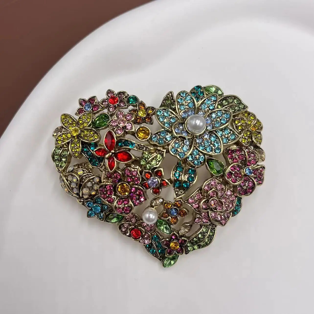 Unisex Flower Heart Rhinestone Badges Pins Vintage Retro Baroque Crystal Brooch