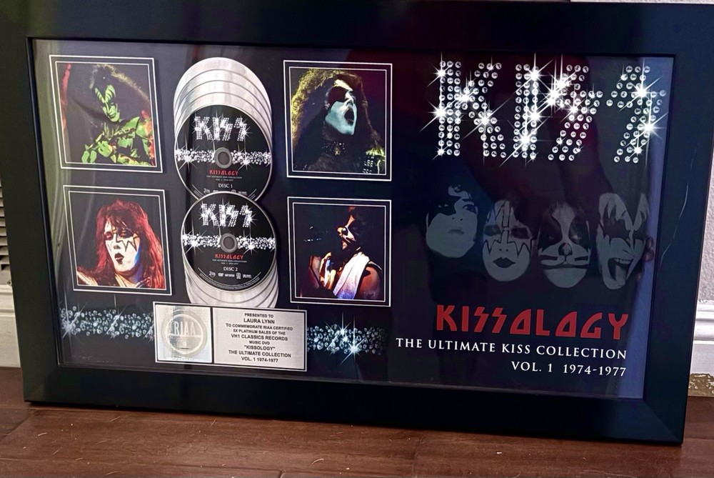 KISS RIAA Award Kissology 19”x33” Mint Condition Certified 5x Platinum In 2007