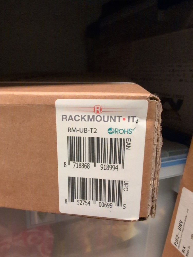 Rackmount.IT RM-UB-T2 Rack Mount Kit
