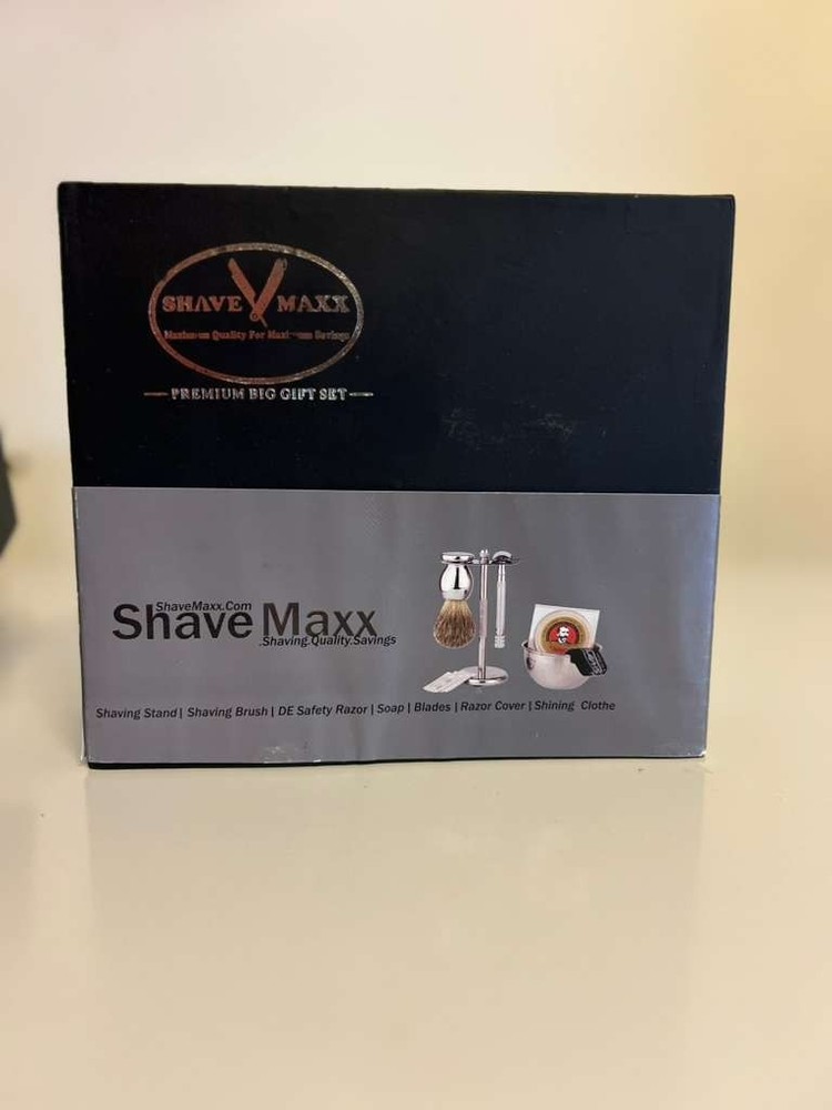 SHAVING KIT FOR MEN