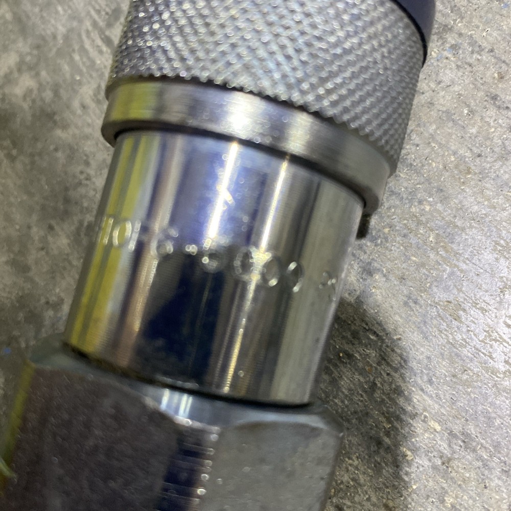 4HTOF6 - DIXON VALVE 5000 PSI QUICK-CONNECT COUPLER
