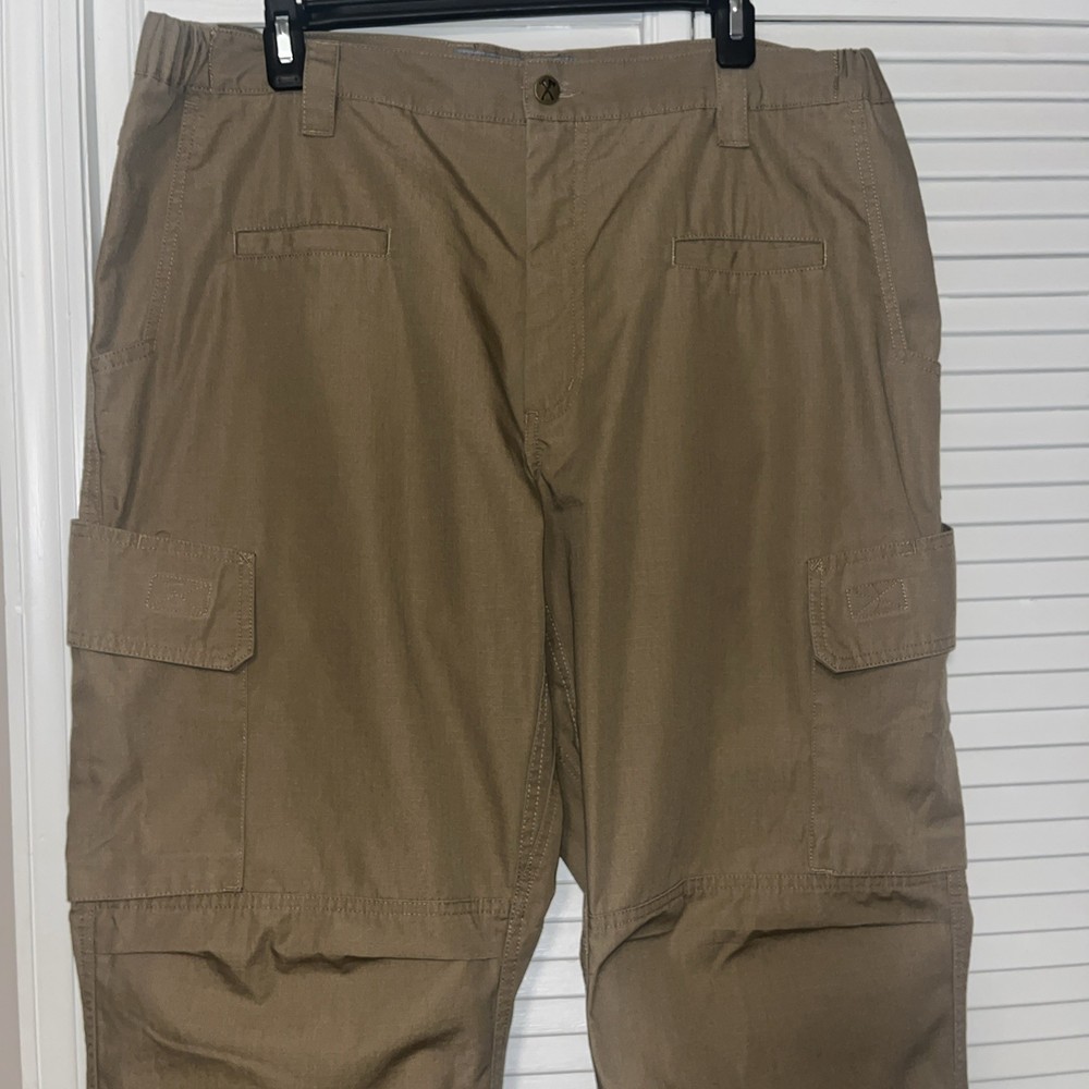 Benchmark Apprentice Cargo Work Pants by LAPG Sierra 38W x 32L great condition