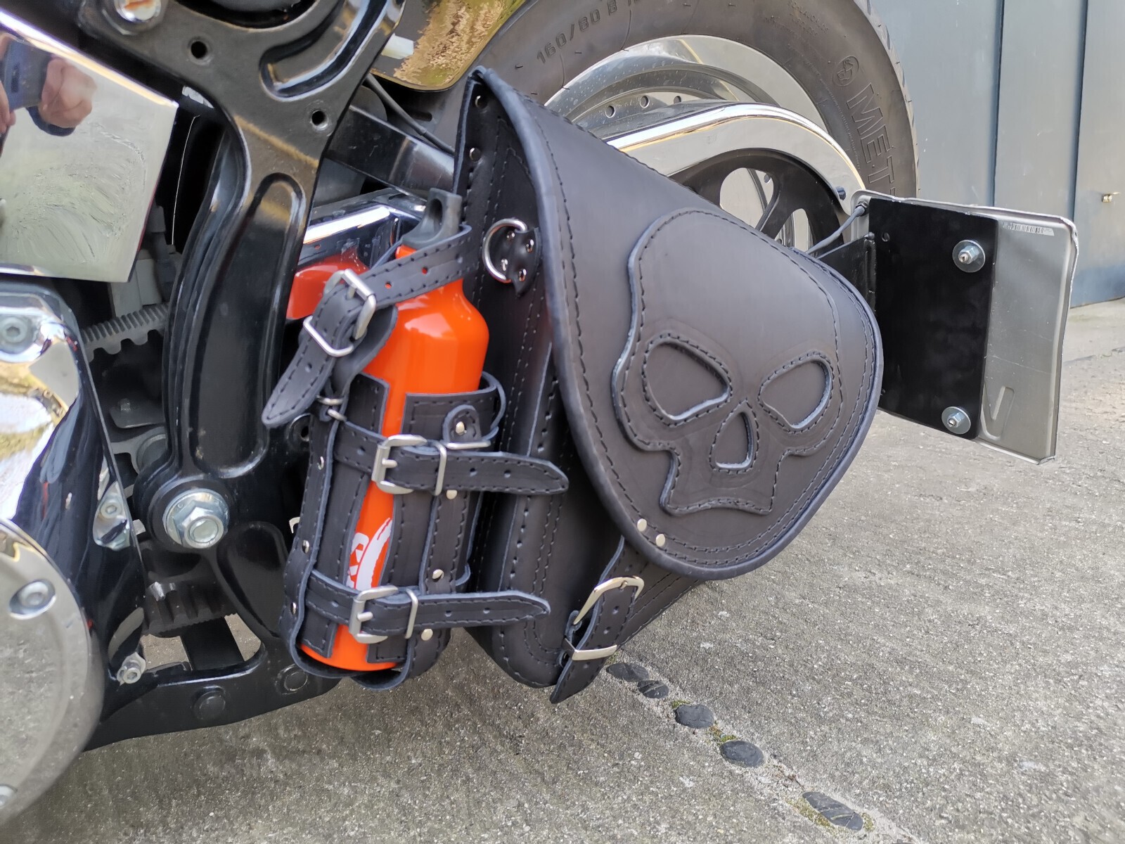 Diablo Skull Black + Soft XS 2018 Holder Compatible With Harley HD