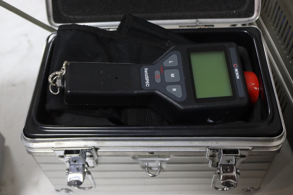 BICRON  Target FieldSPEC Handheld Radiation Detector