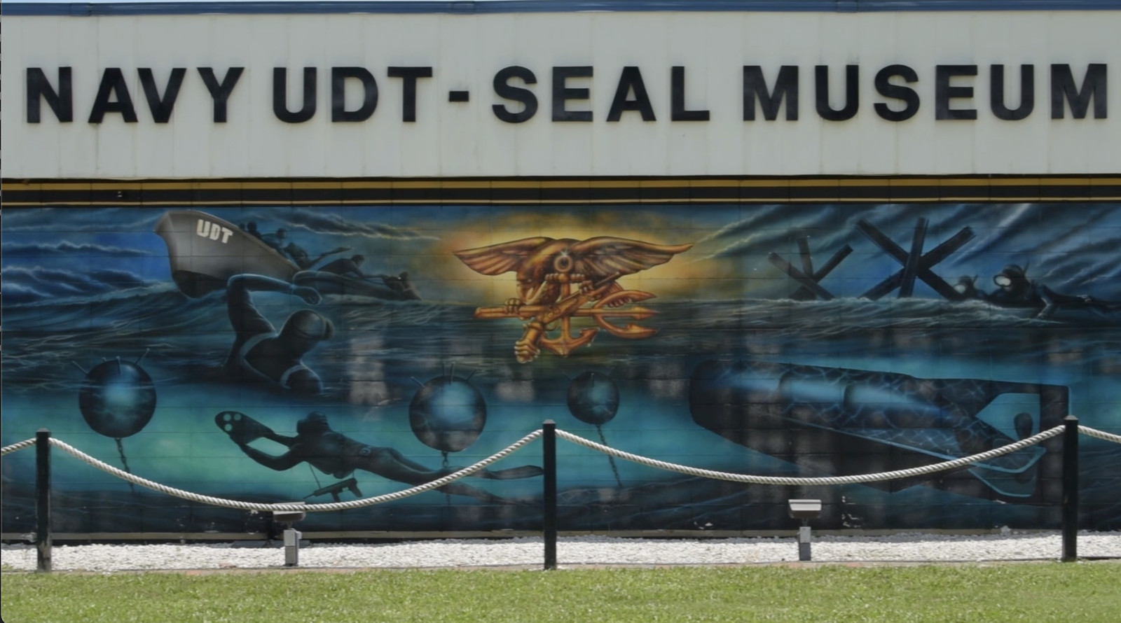 5+ Hours Navy SEAL BUD/S Training History Medal Of Honor Interiews Video 3 DVD s