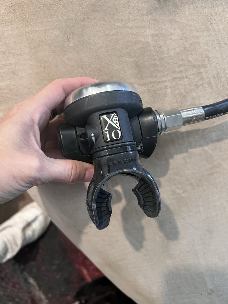 US Divers Octopus Scuba Diving Regulator W/ Suunto Fusion Computer Dive Console