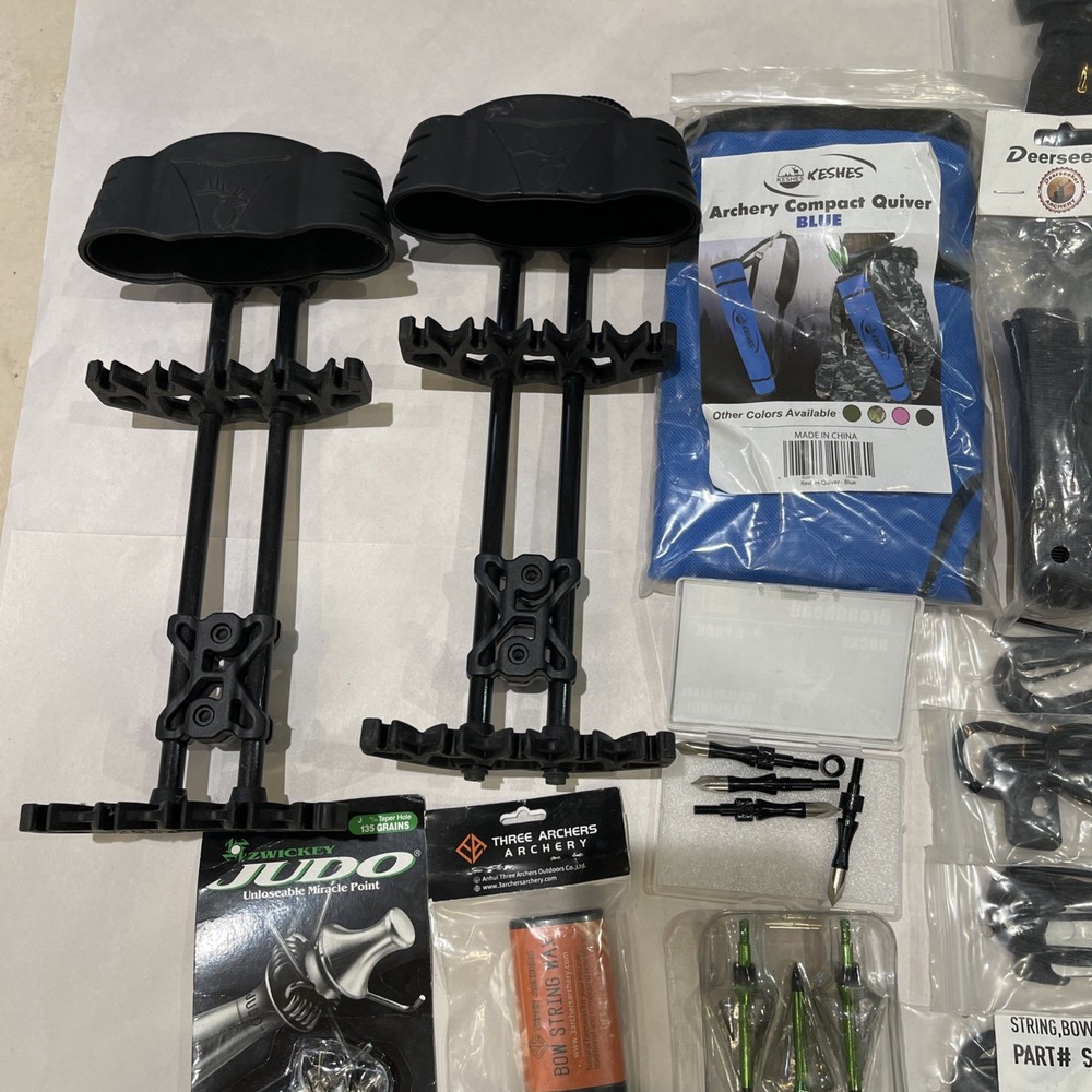 Large New Assorted Archery Quivers/Strings/Broadheads/Vanes/Guards See Pics