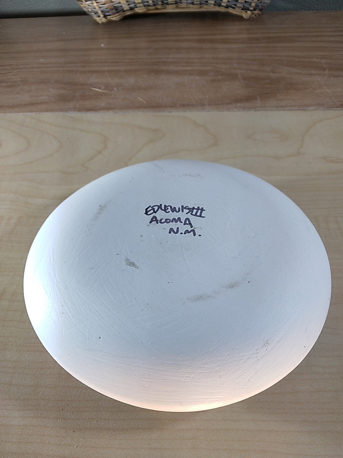 Acoma Pueblo Pottery Seed Pot Painted Detail Signed EDLEWIS III Beautiful!