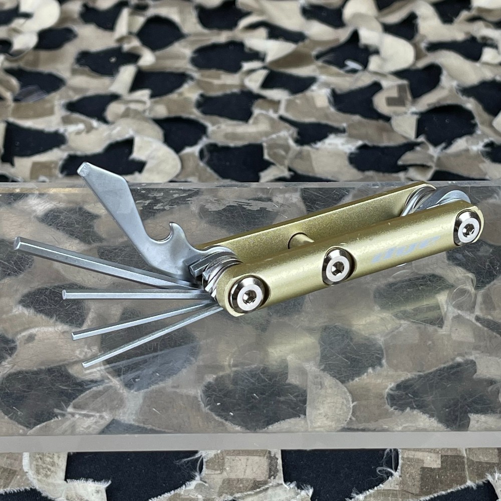 NEW Dye Core Multi Tool - Gold
