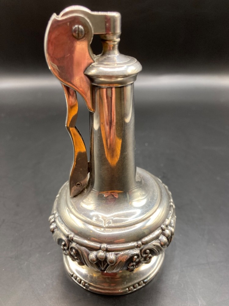 Vintage Ronson “Decanter” Table Lighter