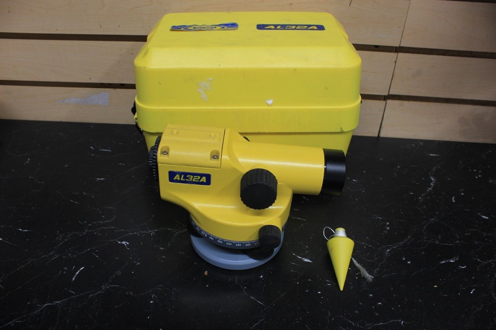 Spectra Precision AL32A Automatic Level W/Case