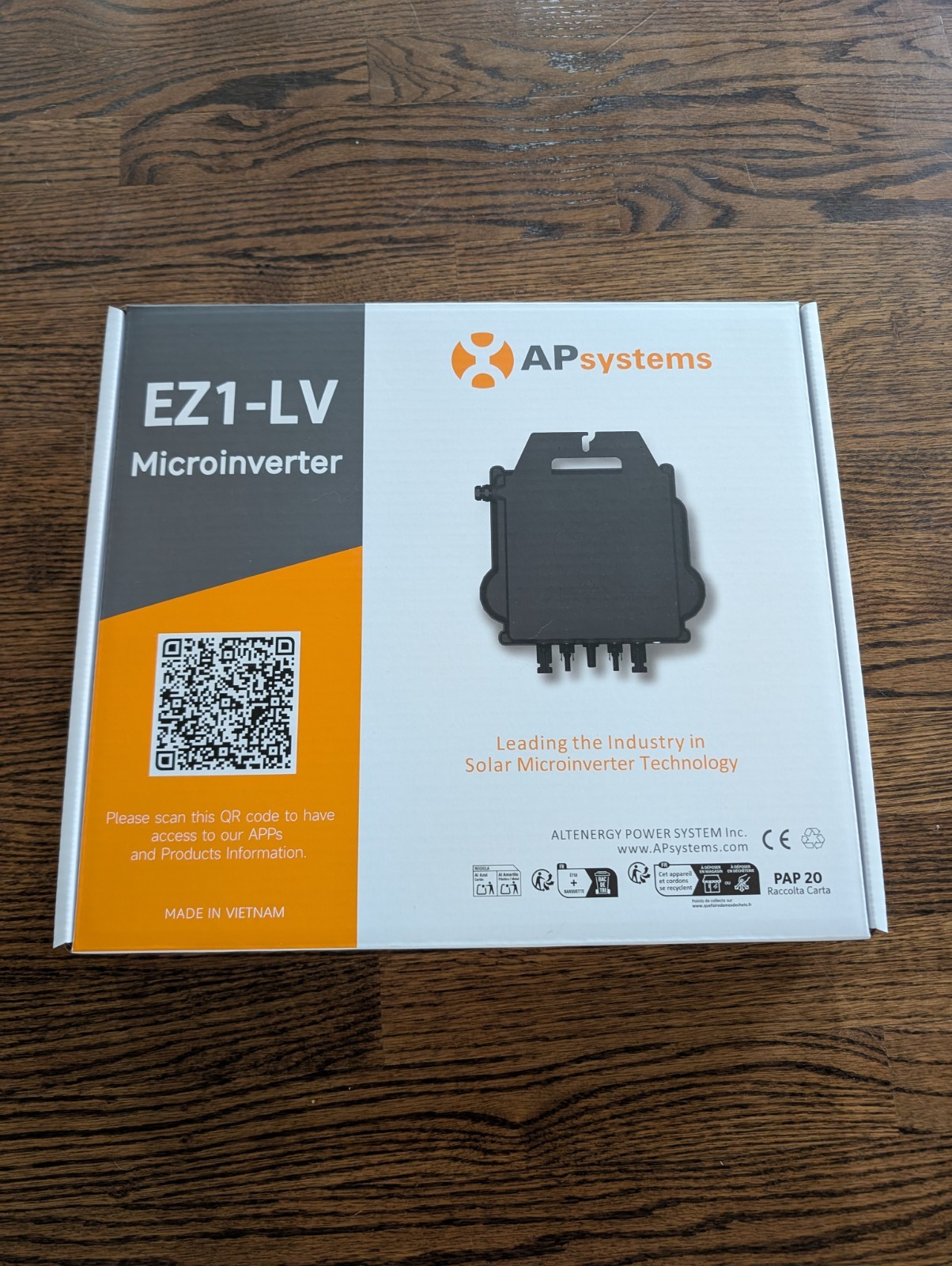 APsystems EZ1-LV 120V Plug-in Solar Microinverter + Cord