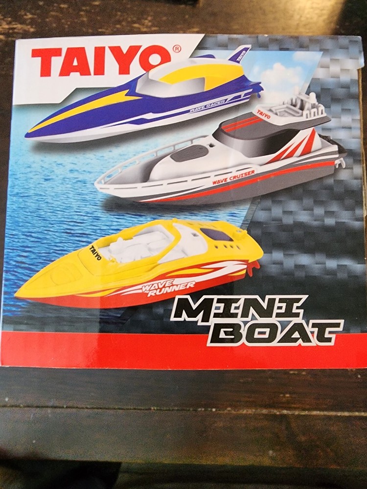 Mini Remote Controlled Boat