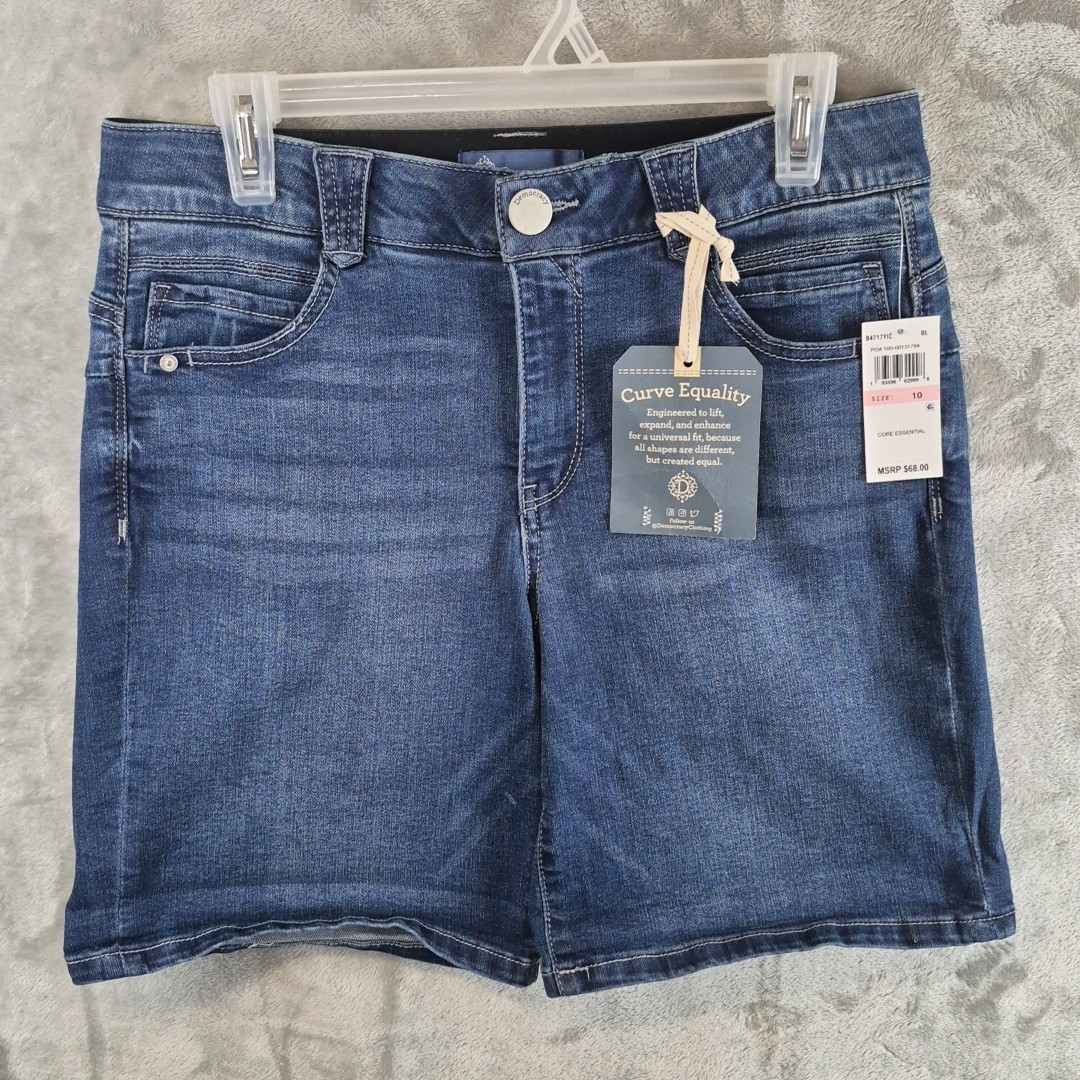 Democracy Shorts Women's Size 10 "Ab"solution Denim Rolled Cuff NWT 7" Inseam
