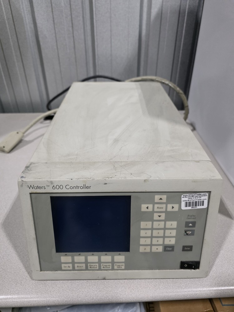 Waters 600 HPLC Multisolvent Delivery System Controller - Powers On